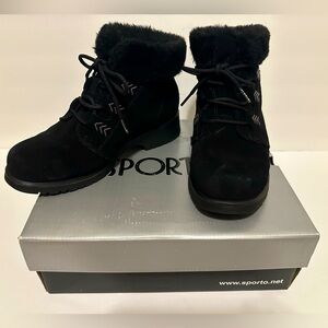 Sporto Women’s Insulated Waterproof Black Suede Booties Size 9 Wide